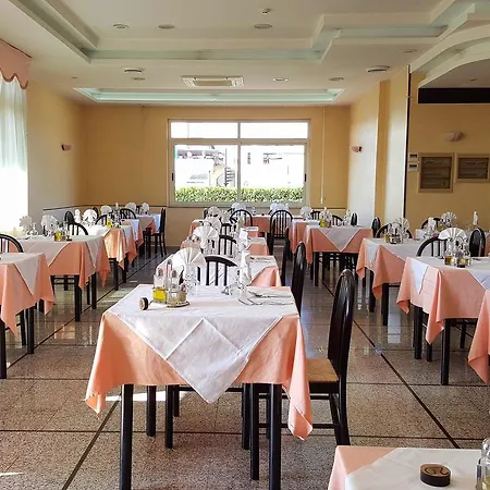 Re Di Cuori Hotel Caianello